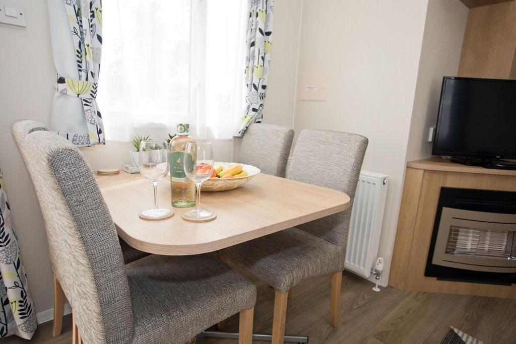 Luxury Holiday Retreat Set Within Oakdene Forest - Park Activities Pass Included Free! Saint Leonards Exterior photo