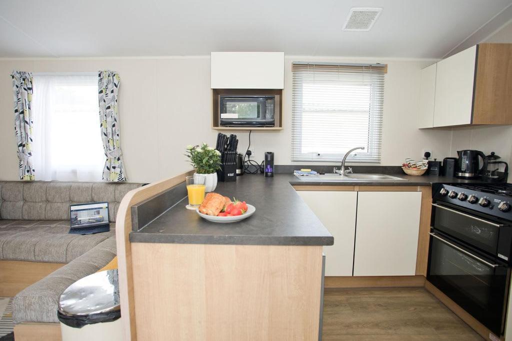 Luxury Holiday Retreat Set Within Oakdene Forest - Park Activities Pass Included Free! Saint Leonards Exterior photo