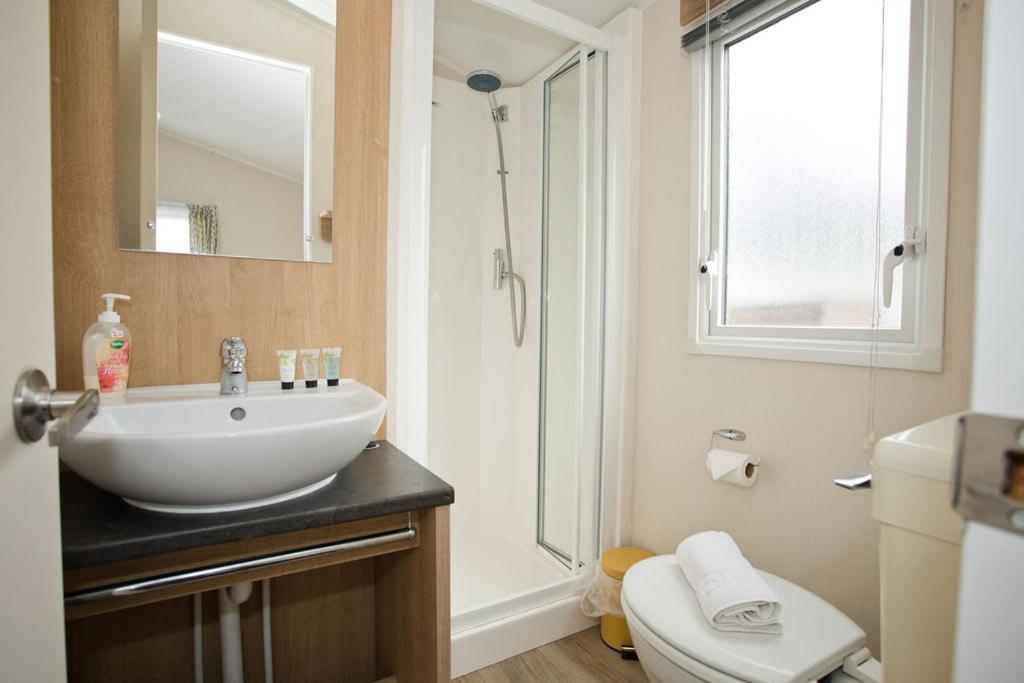 Luxury Holiday Retreat Set Within Oakdene Forest - Park Activities Pass Included Free! Saint Leonards Exterior photo